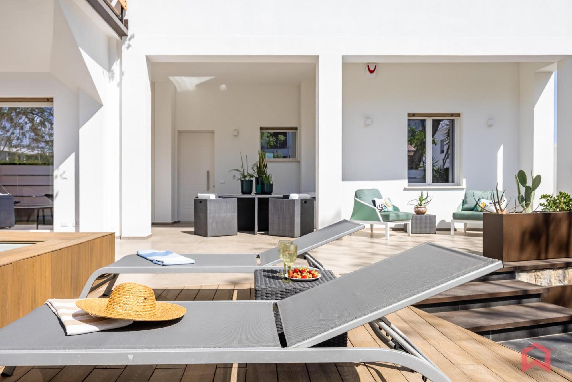 Appartamento In Villa Con Piscina Privata Palermo Eksteriør billede